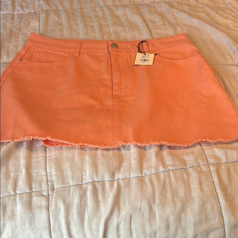 NWT tgla skirt‎
